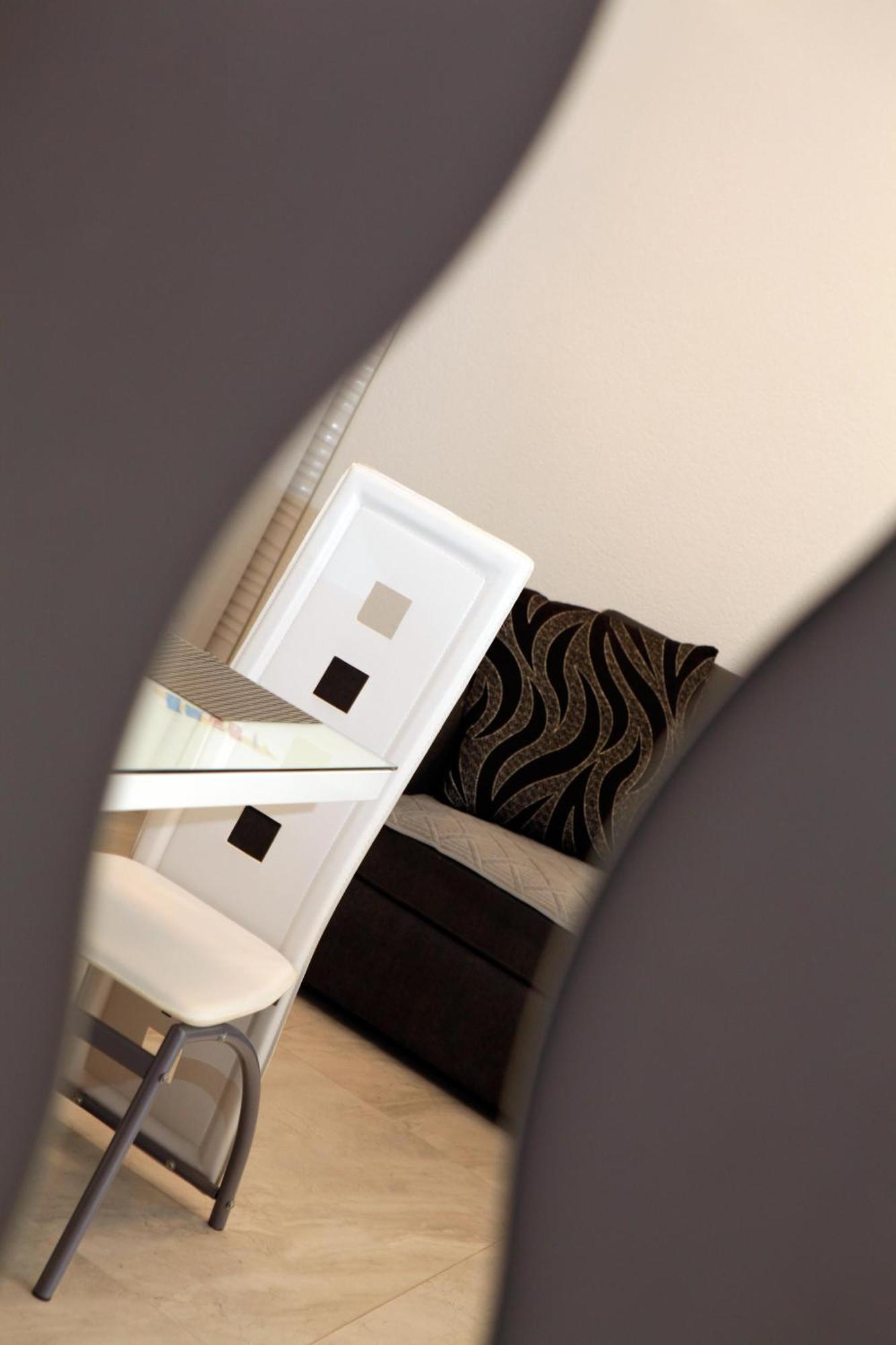 Apartments Toni Bol Zimmer foto